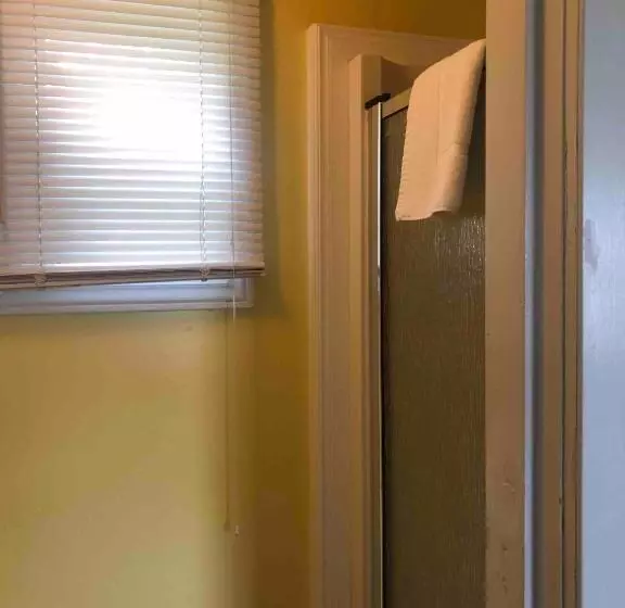 اتاق سوپریور خانوادگی, Lakelawn B&b Motel
