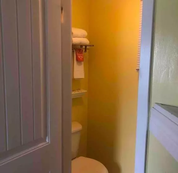 اتاق سوپریور خانوادگی, Lakelawn B&b Motel