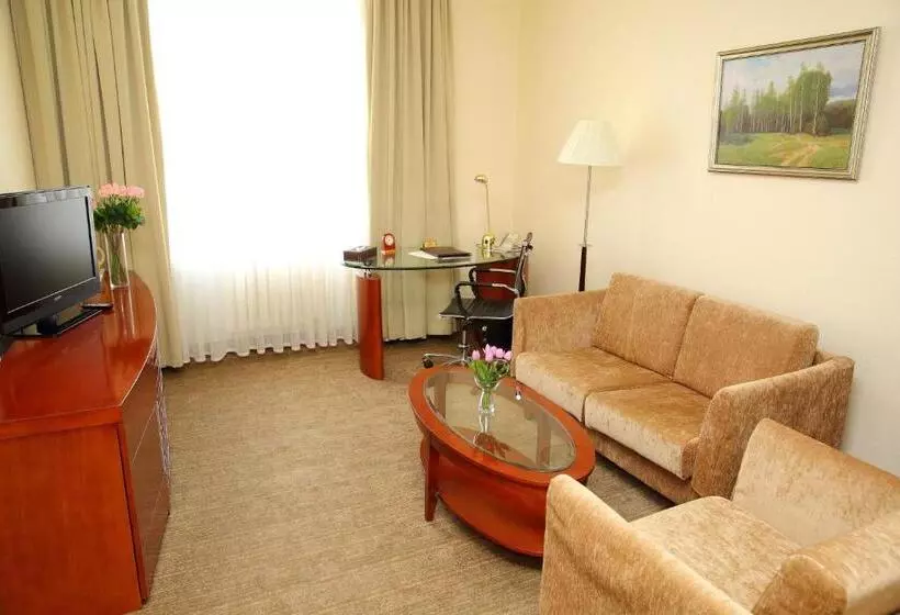 سوییت, Park Hotel Bishkek