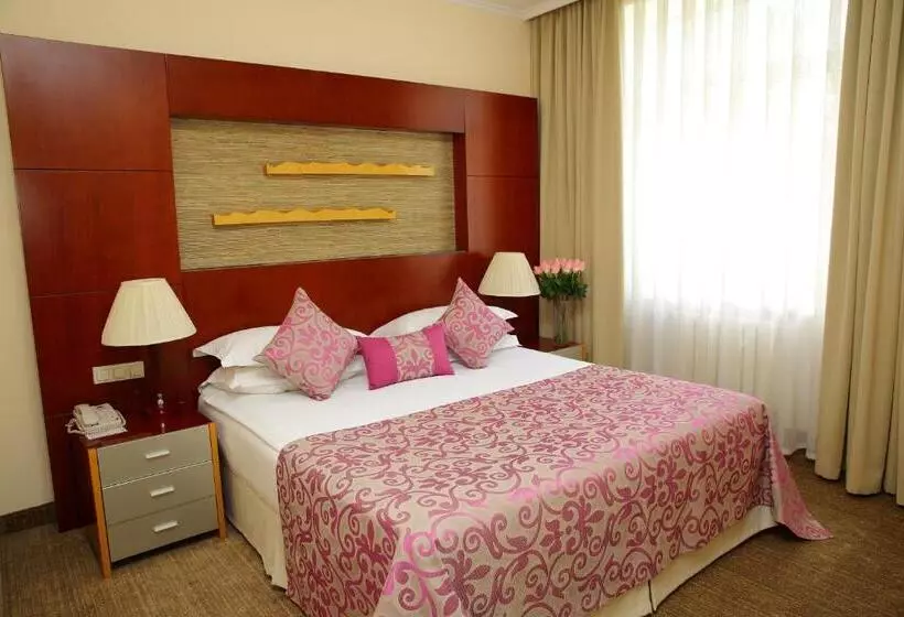 سوییت, Park Hotel Bishkek