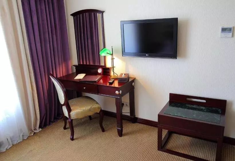 آپارتمان 2 خوابه, Park Hotel Bishkek