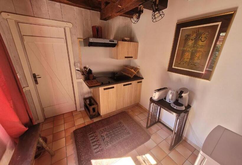 סטודיו משפחתי, La Cressonnière