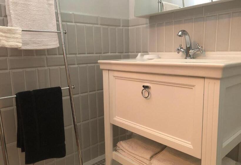 Номер Стандарт Вид на Сад, Chateau De Vaugelas   Charmant Domaine Près De Valence