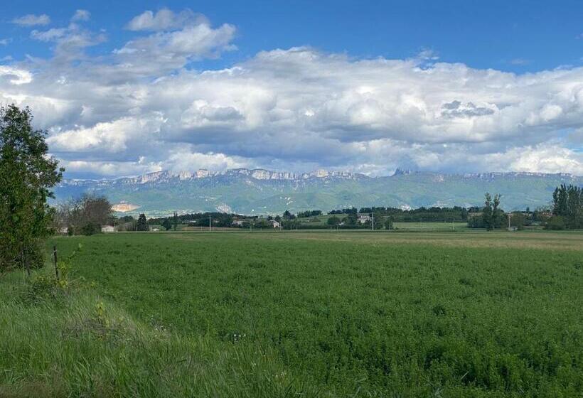 Номер Стандарт Вид на Сад, Chateau De Vaugelas   Charmant Domaine Près De Valence