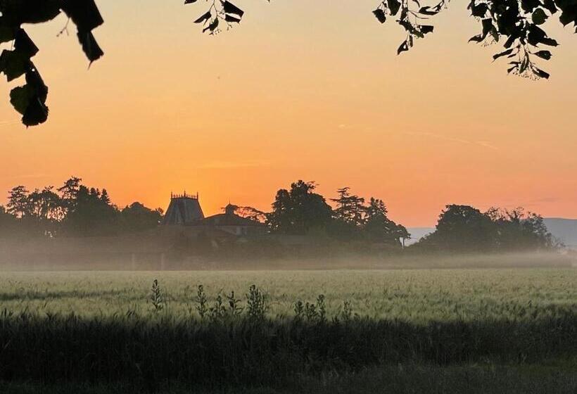 Номер Стандарт Вид на Сад, Chateau De Vaugelas   Charmant Domaine Près De Valence