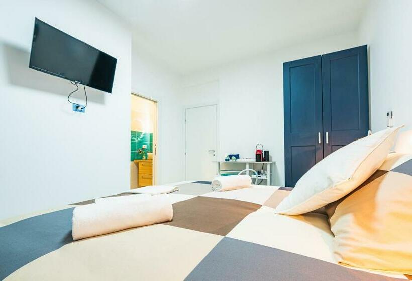 חדר דלוקס, L Approdo Via Ancona