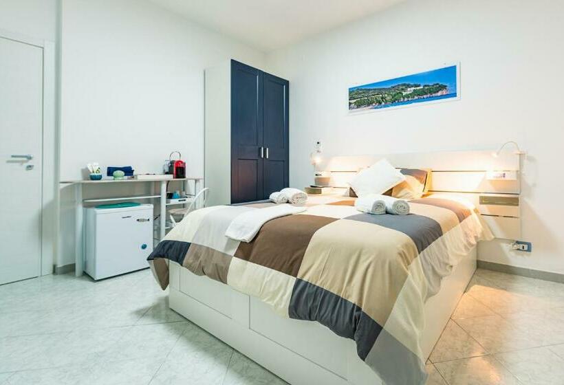 חדר דלוקס, L Approdo Via Ancona