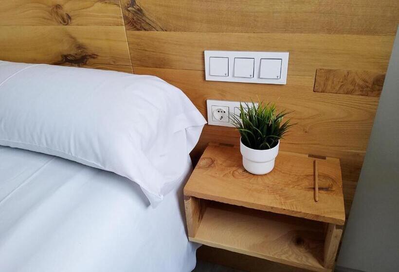 Номер Стандарт, Marques De Aguilar