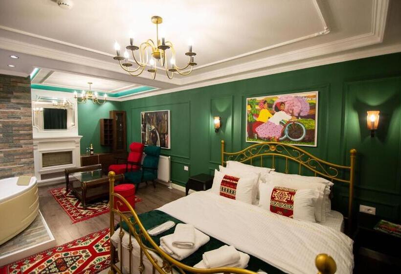 带大床的高级房间, Boutique Hotel Kooperativa