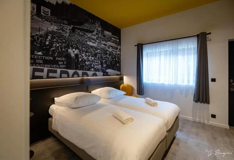 デラックスルーム, Boutique Hôtel, La Cour De La Reine, Rooftop & Bistronomique Restaurant