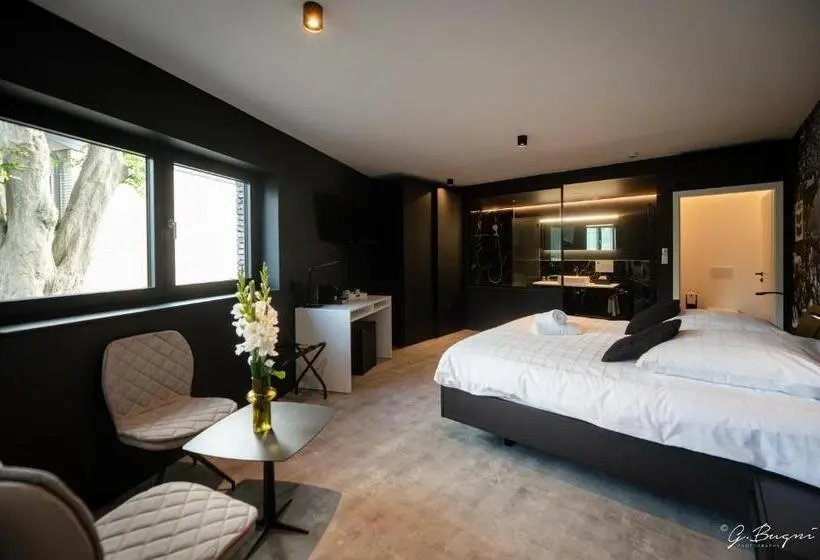 デラックススイート, Boutique Hôtel, La Cour De La Reine, Rooftop & Bistronomique Restaurant