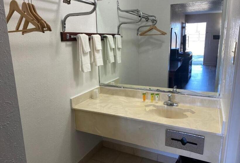 Номер Economy, Luxury Inn