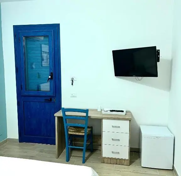 Camera Standard, B&b Santorini