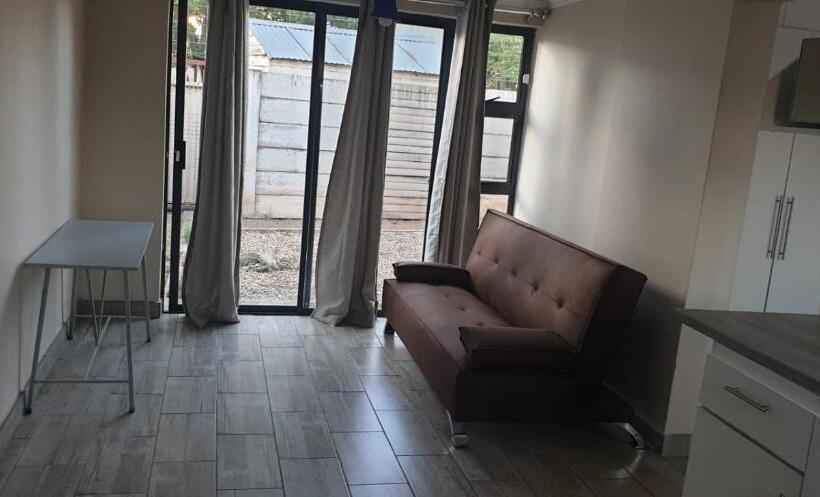 经济房, Bayswater Guest Rooms