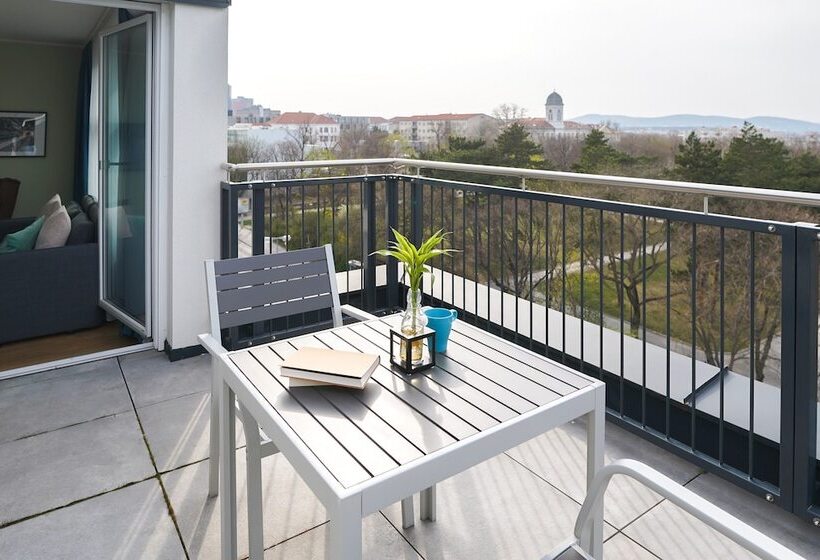 Superior studio with balcony, Citadines South Vienna