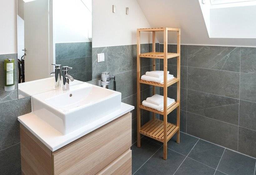 Superior studio with balcony, Citadines South Vienna