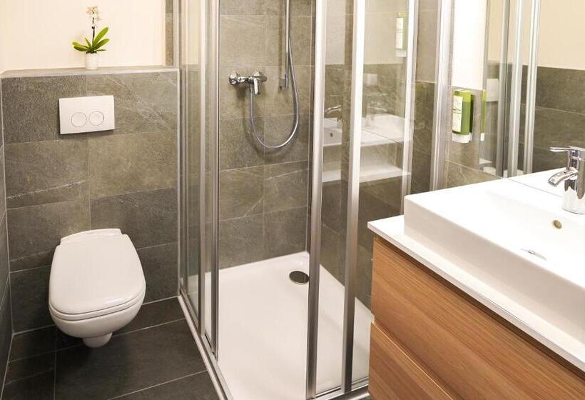 스탠다드 스튜디오, Citadines South Vienna