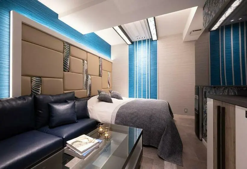 Deluxe Zimmer, K Next