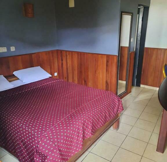 חדר סטנדרט, Saffana