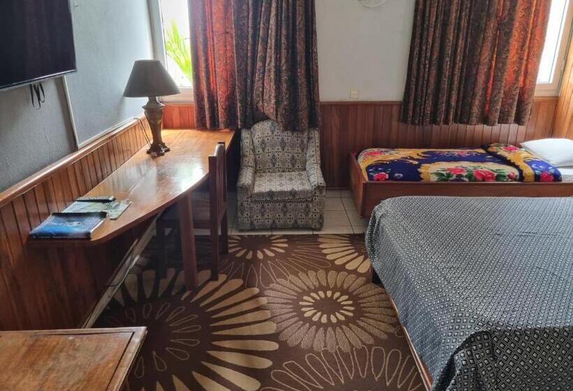 חדר משפחתי, Saffana