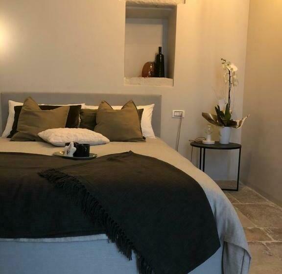 חדר דלוקס, Paso A Paso