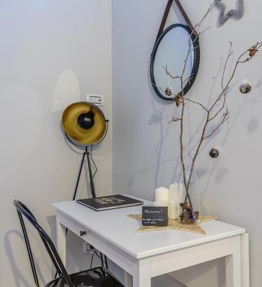 חדר דלוקס, Paso A Paso