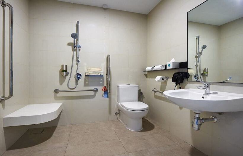 Studio Standard Łóżko Queen Size, Komune Living & Wellness In The Park