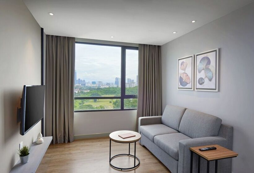 Studio Standard, Komune Living & Wellness In The Park