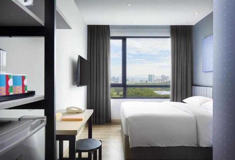 Studio Standard Łóżko Queen Size, Komune Living & Wellness In The Park