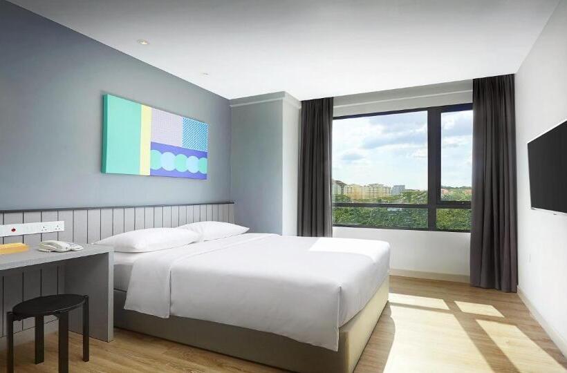 Studio Standard Łóżko Queen Size, Komune Living & Wellness In The Park