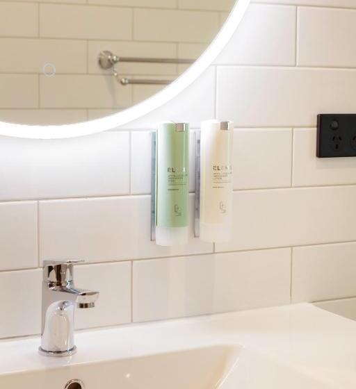 اتاق لوکس خانوادگی, Wigram