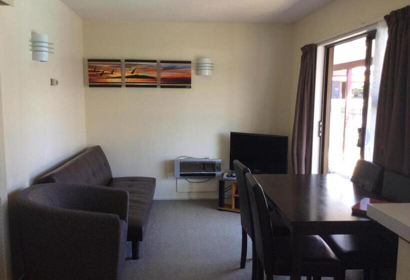 침실 2개 아파트, Asure Kapiti Court Motel