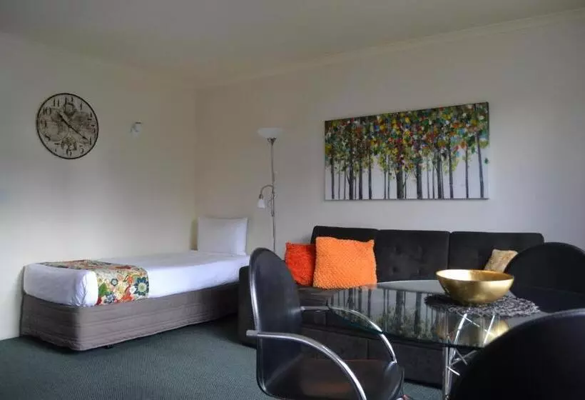 １ベッドルームアパートメント, Colonial Lodge Motel