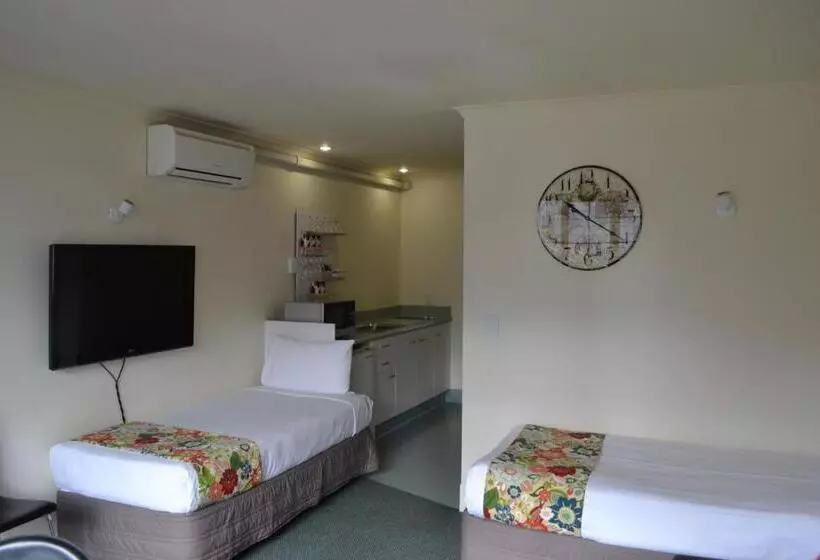 エコノミールーム, Colonial Lodge Motel