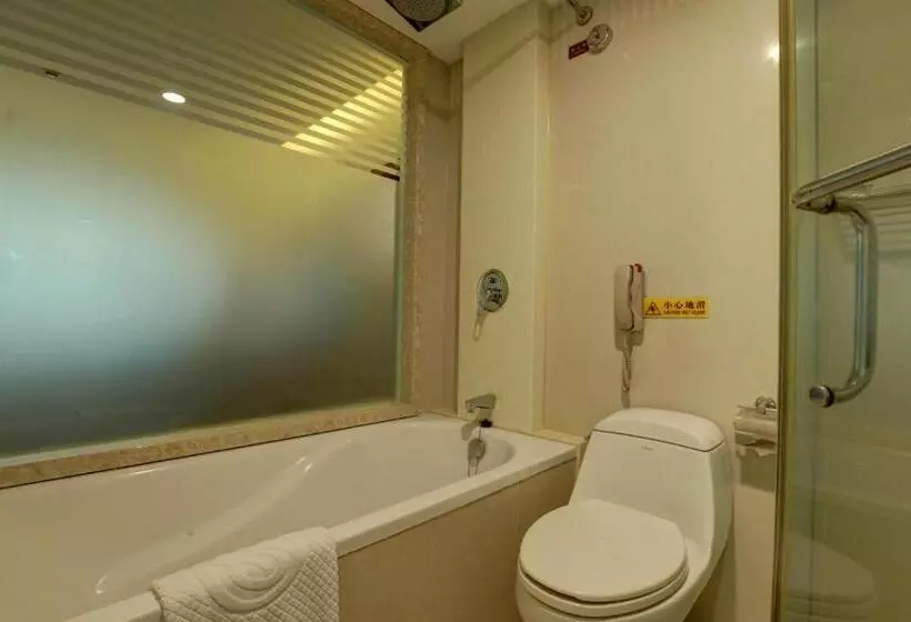 スイート, Haikou Jingheng Hotel   Formerly The New Osrock