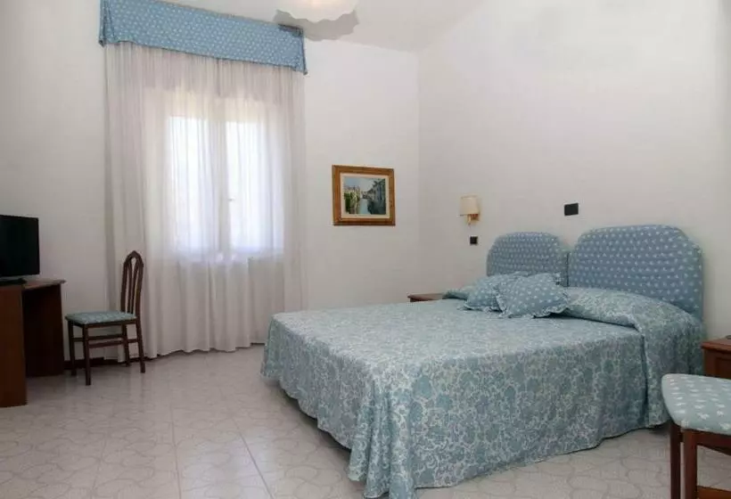 اتاق استاندارد, Reale