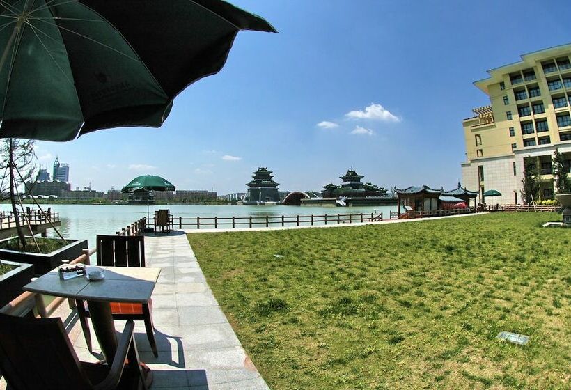 غرفة ديلوكس مطلة على البحيرة, New Century Grand Hotel Kaifeng