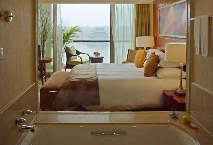 غرفة ديلوكس مطلة على البحيرة, New Century Grand Hotel Kaifeng