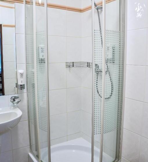 经济房, Piramida Park Hotel & Wellness