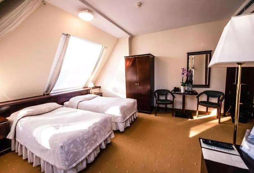 スタンダードルーム, Piramida Park Hotel & Wellness