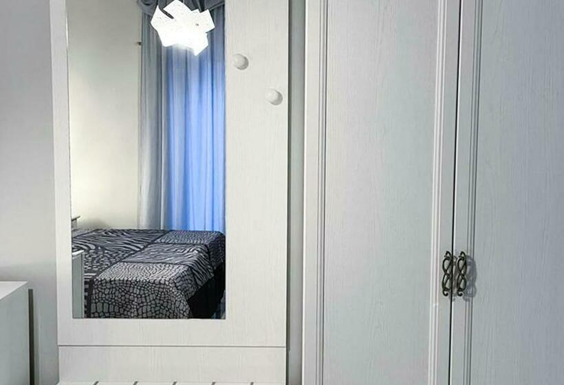 带阳台的豪华间, Casa Regina Margherita, Possibilità Di Posteggio Moto E Bici