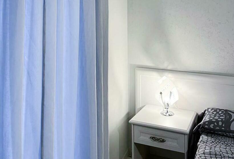 带阳台的豪华间, Casa Regina Margherita, Possibilità Di Posteggio Moto E Bici