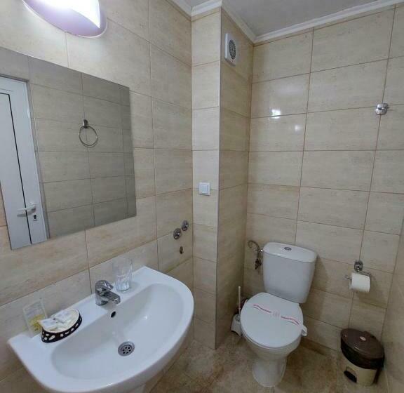 Pokój Standard, къща за гости West