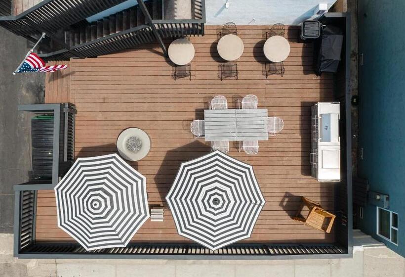 جناح, The Marbella