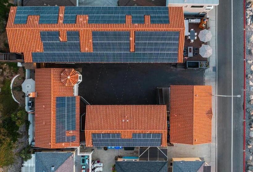 جناح سوبيريور, The Marbella