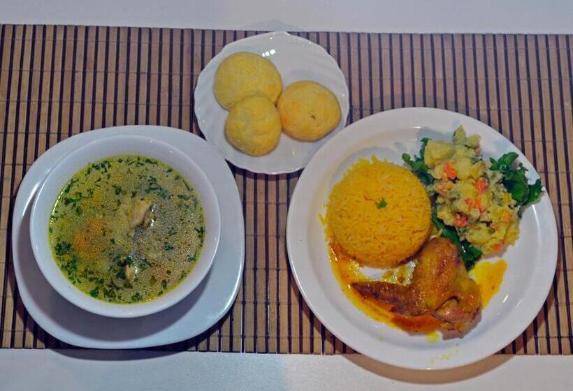 اتاق استاندارد یک نفره, Lagoon Hotel Chugchilan