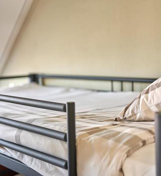 Семейный Номер, B&b Abdeshof