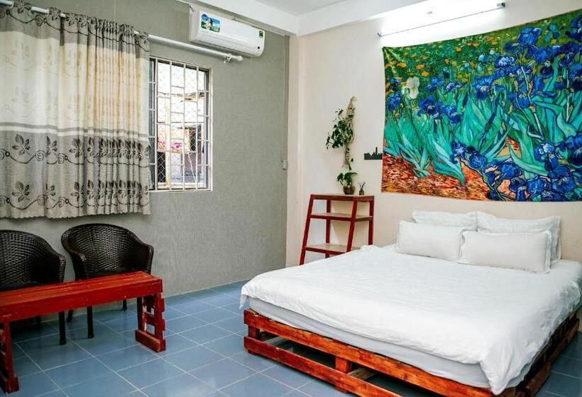 اتاق استاندارد با تخت بزرگ, Bụi Hostel   Bến Tàu Rạch Giá