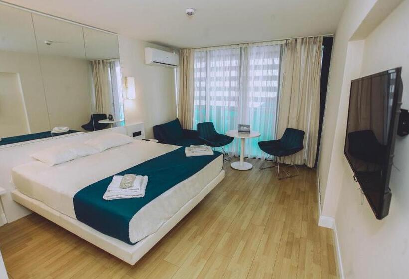 استودیوی استاندارد با چشم‌انداز دریا, Orbi City Batumi With Sea View