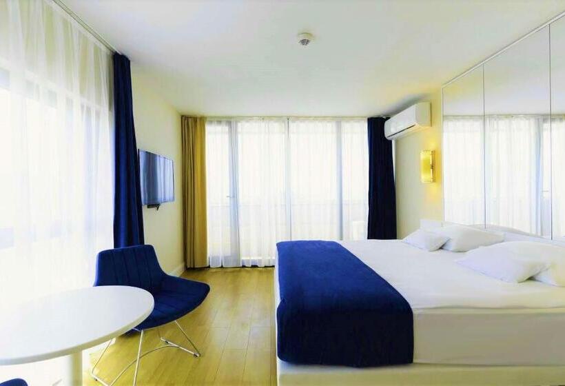 استودیوی استاندارد با چشم‌انداز دریا, Orbi City Batumi With Sea View